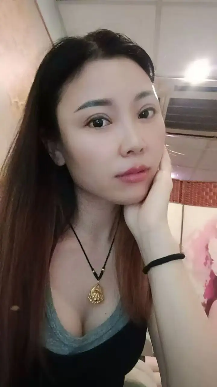 青青 相片